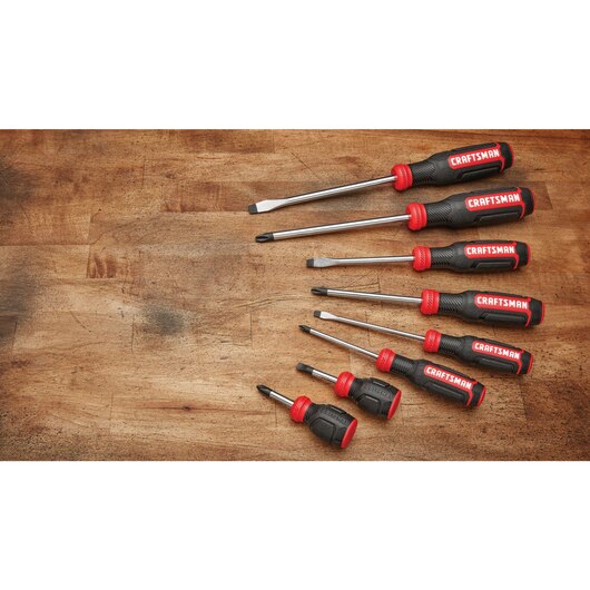 JUEGO DE DESTORNILLADORES Bi MATERIAL, DE 8 PIEZAS, MARCA CRAFTSMAN, MODELO CMHT65075N